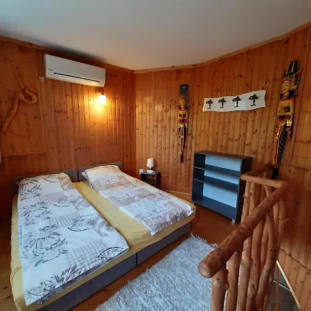 Ancsi Apartmanhaz Appartement Balatonlelle