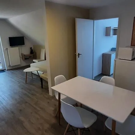 Appartement Ancsi Apartmanhaz Balatonlelle