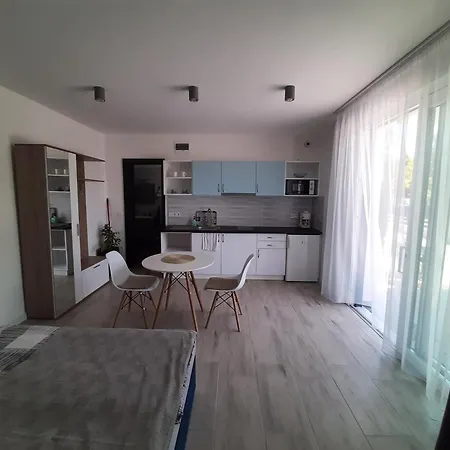 Ancsi Apartmanhaz アパート
