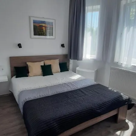Ancsi Apartamento *