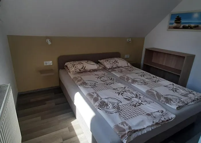 Ancsi Apartmanhaz Apartament